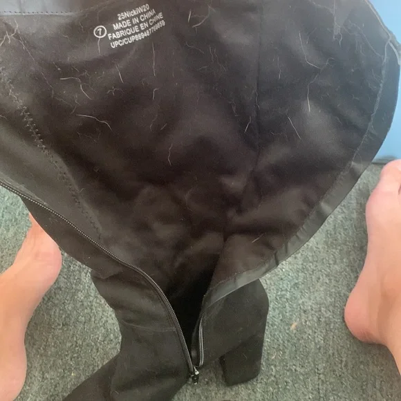 Heels size 7 - Picture 2 of 2